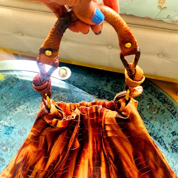 ✨Steven By Steve Madden✨ Caramel & Brown Leather Textured Shoulder Bag - Picture 8 of 15